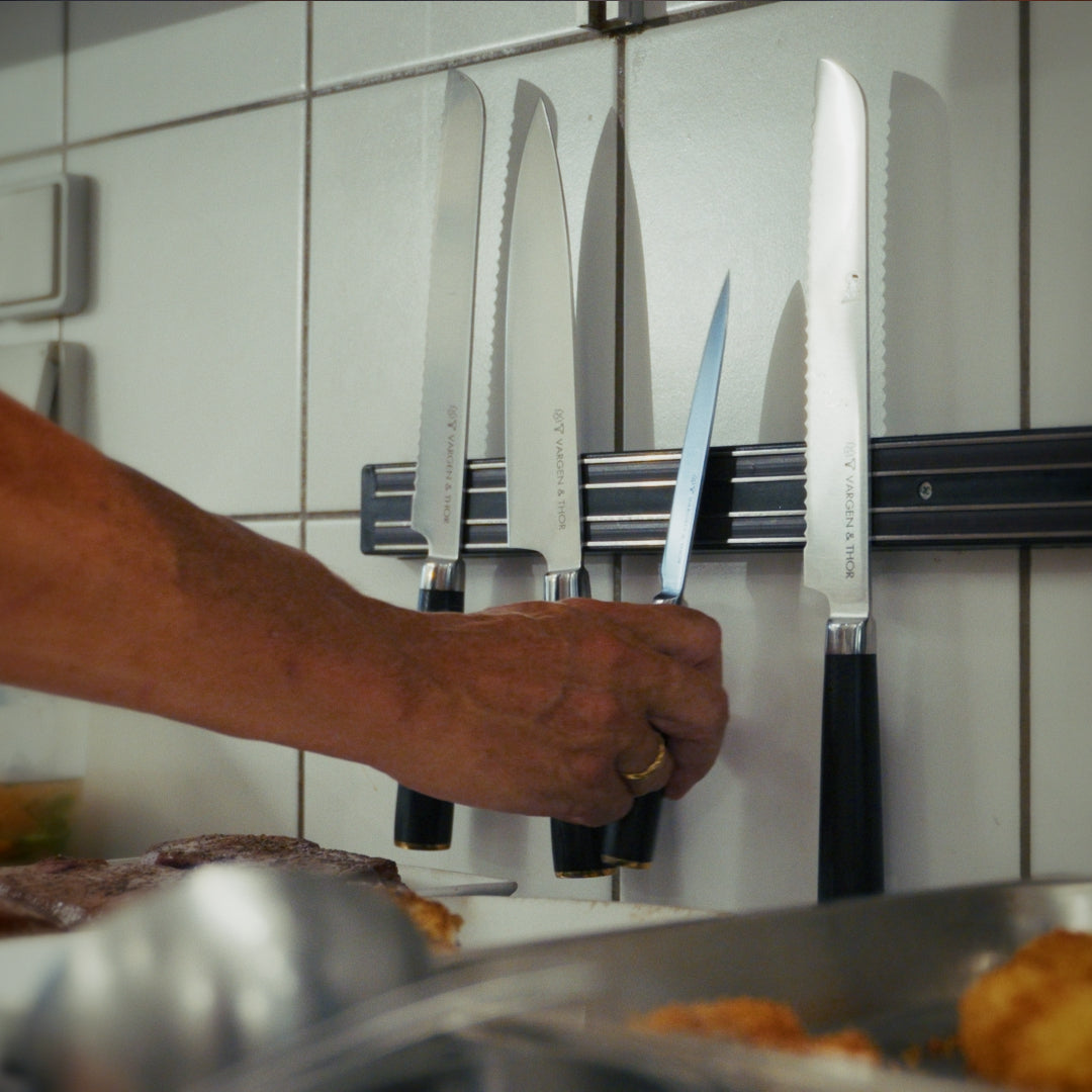 ROY mini - Grøntsagskniv - perfekt balanceret. Messingbund.