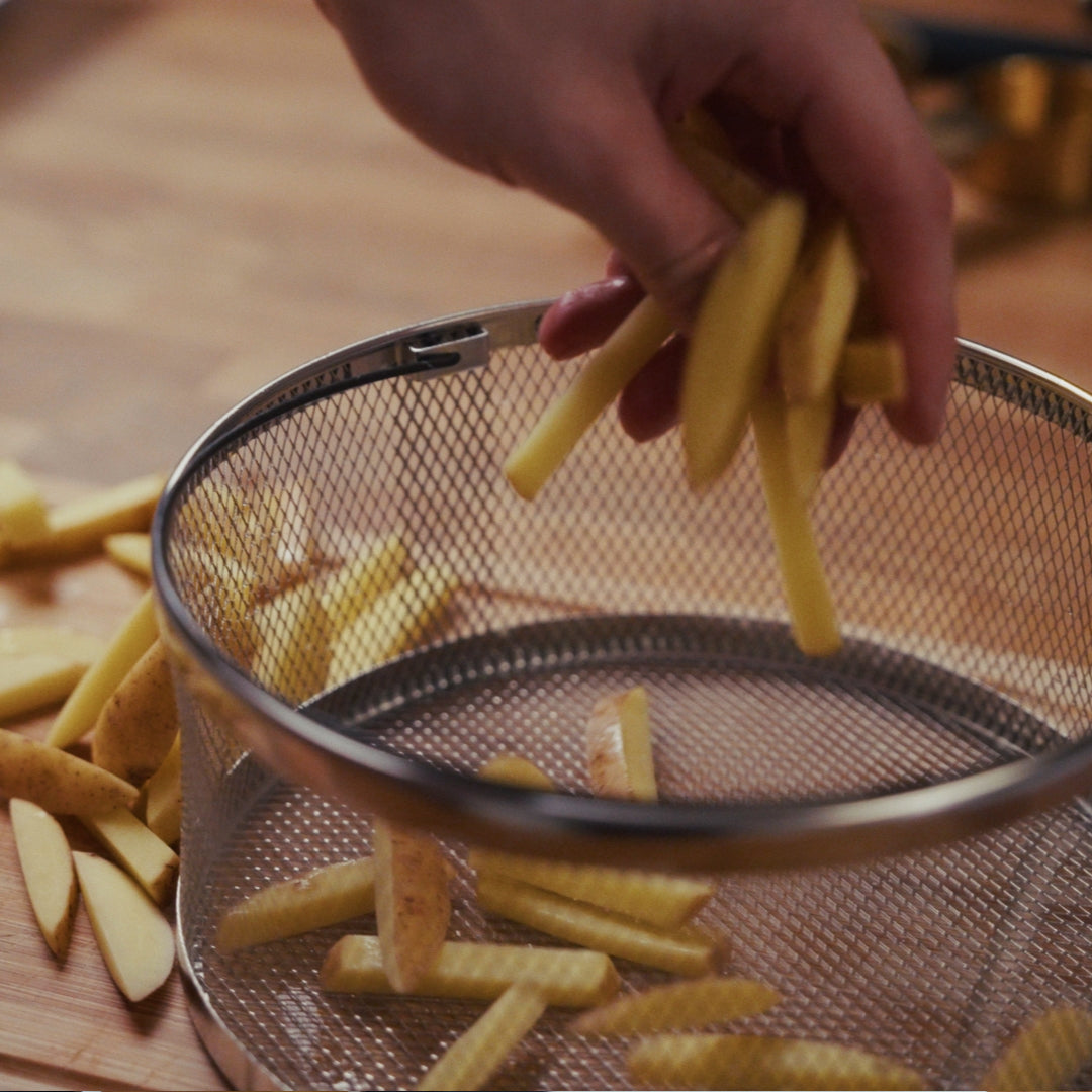 KORG.2 – Nudelkorb mit integriertem Sieb (21,5 cm) – auch zum Frittieren.