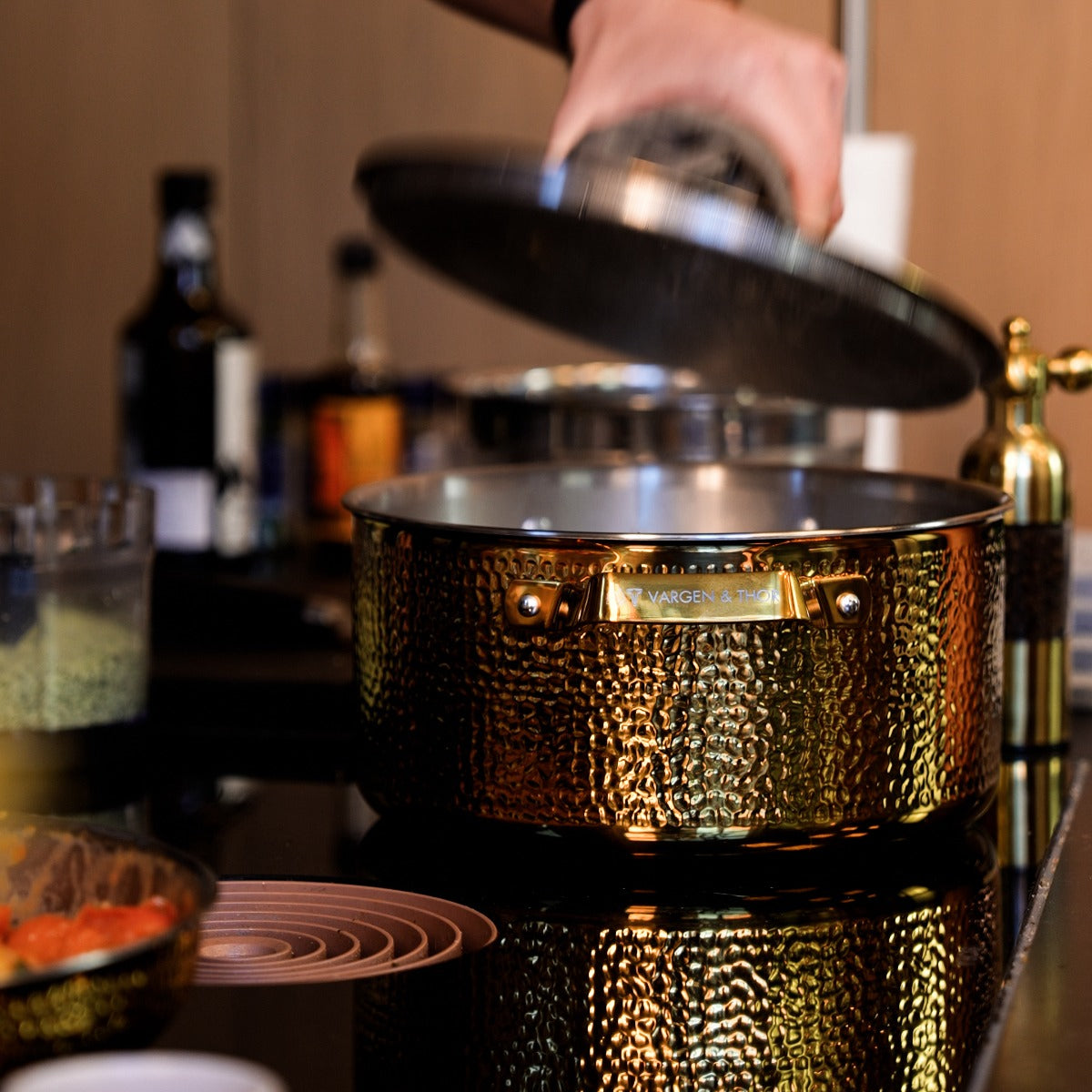 MEYA, ein 4-Liter-Topf (Messing, BRASSA-Serie)