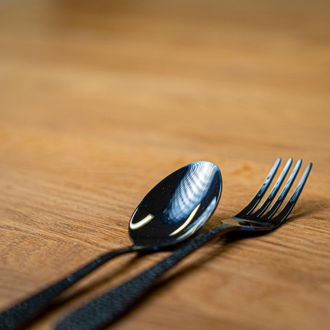 ONYX - Dessert-/Vorspeisenbesteck (Schwarzer Onyx) 8-teilig