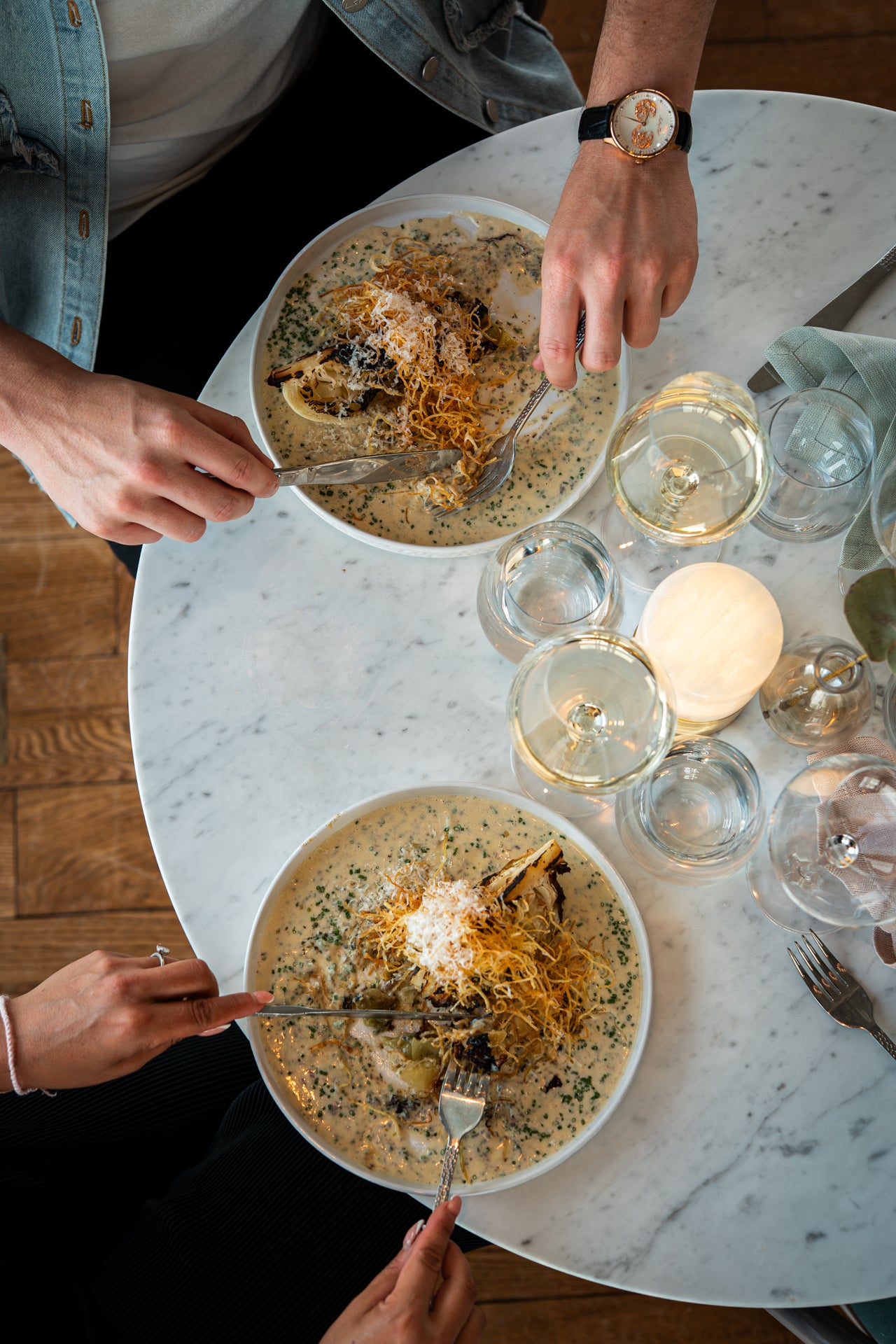 Servicen C - 4 x middagstallerkener (Hvid)