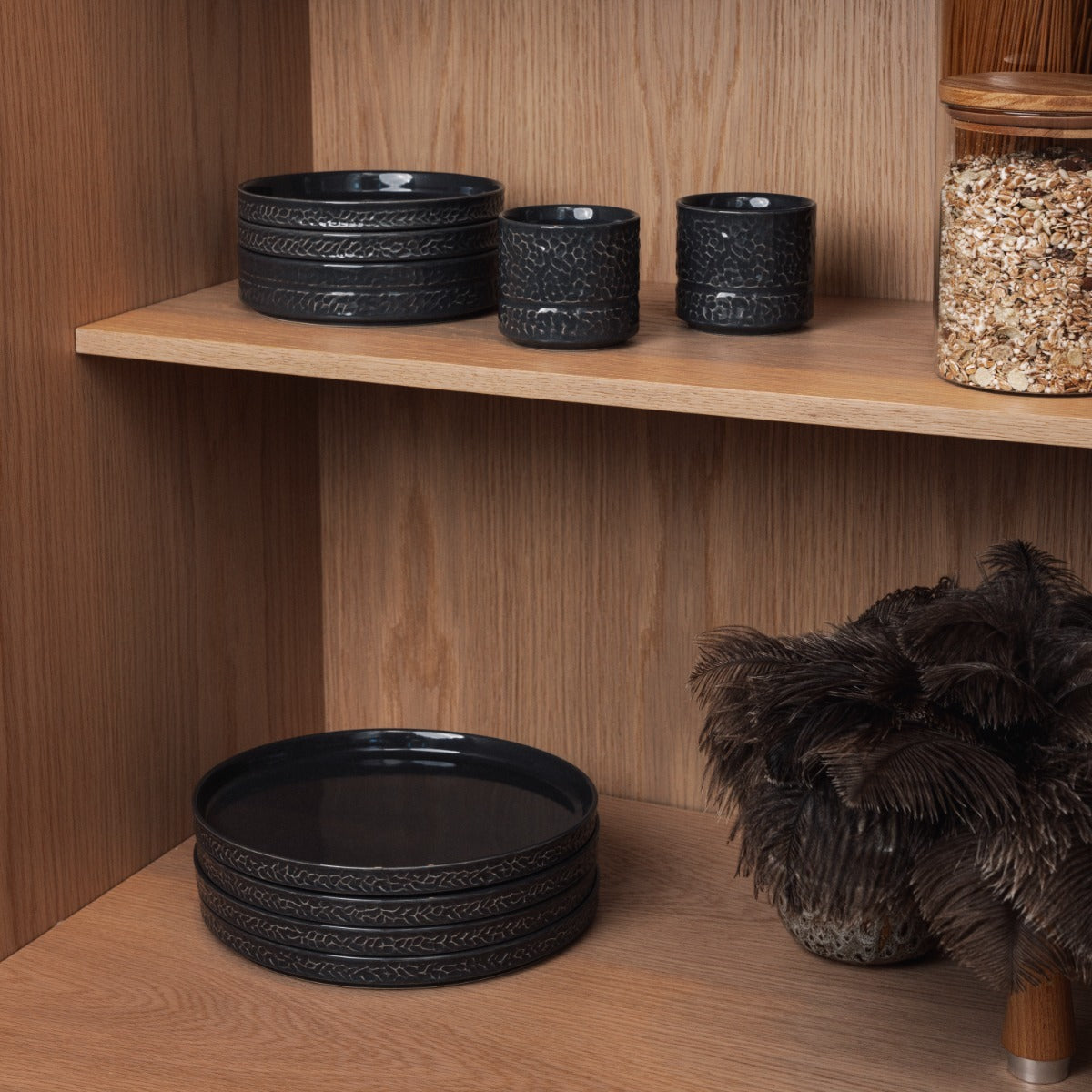 Servicen C - 4 x dybe tallerkener (Antracit)