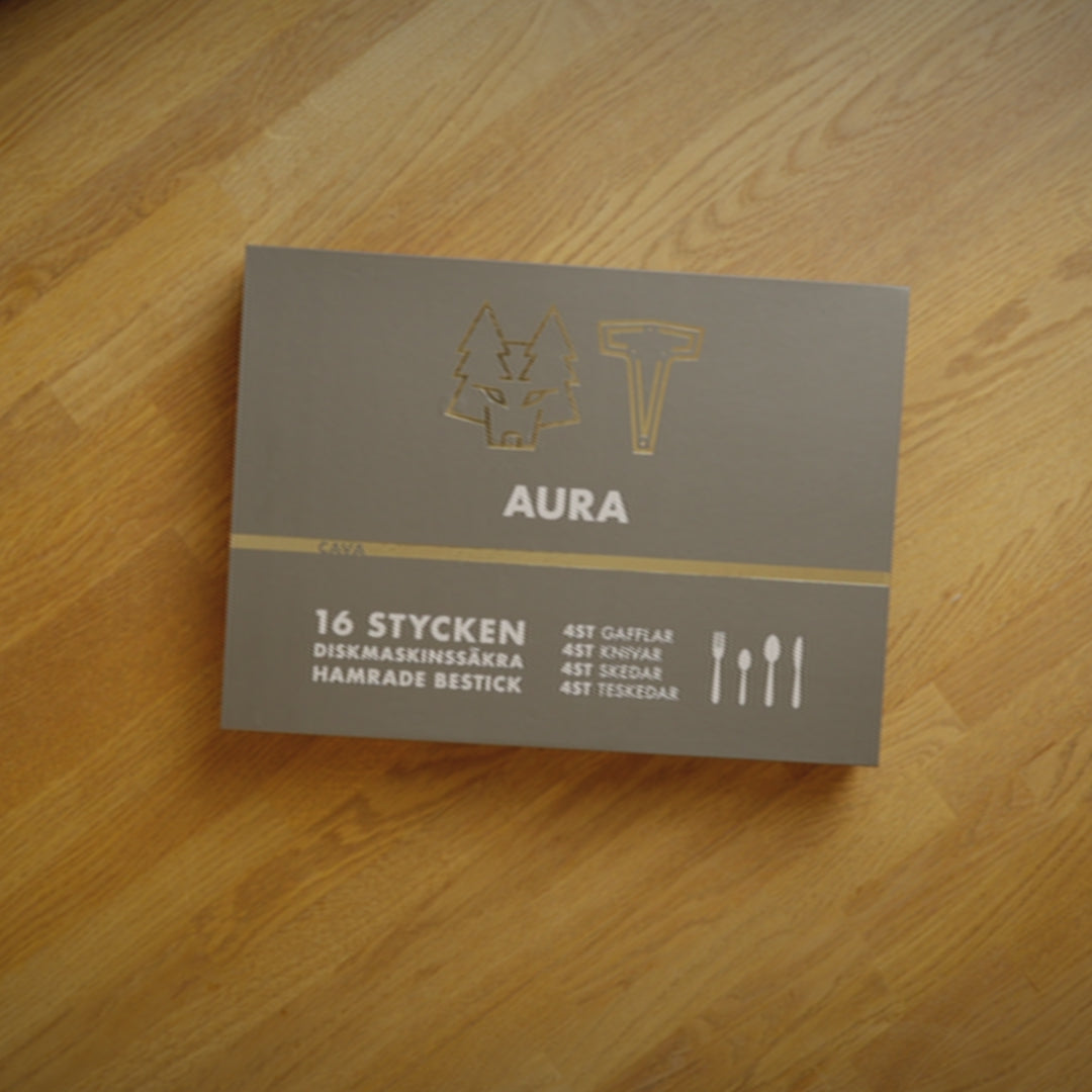 Indlæs video: AURA - Bestiksæt (Cava) 16 dele