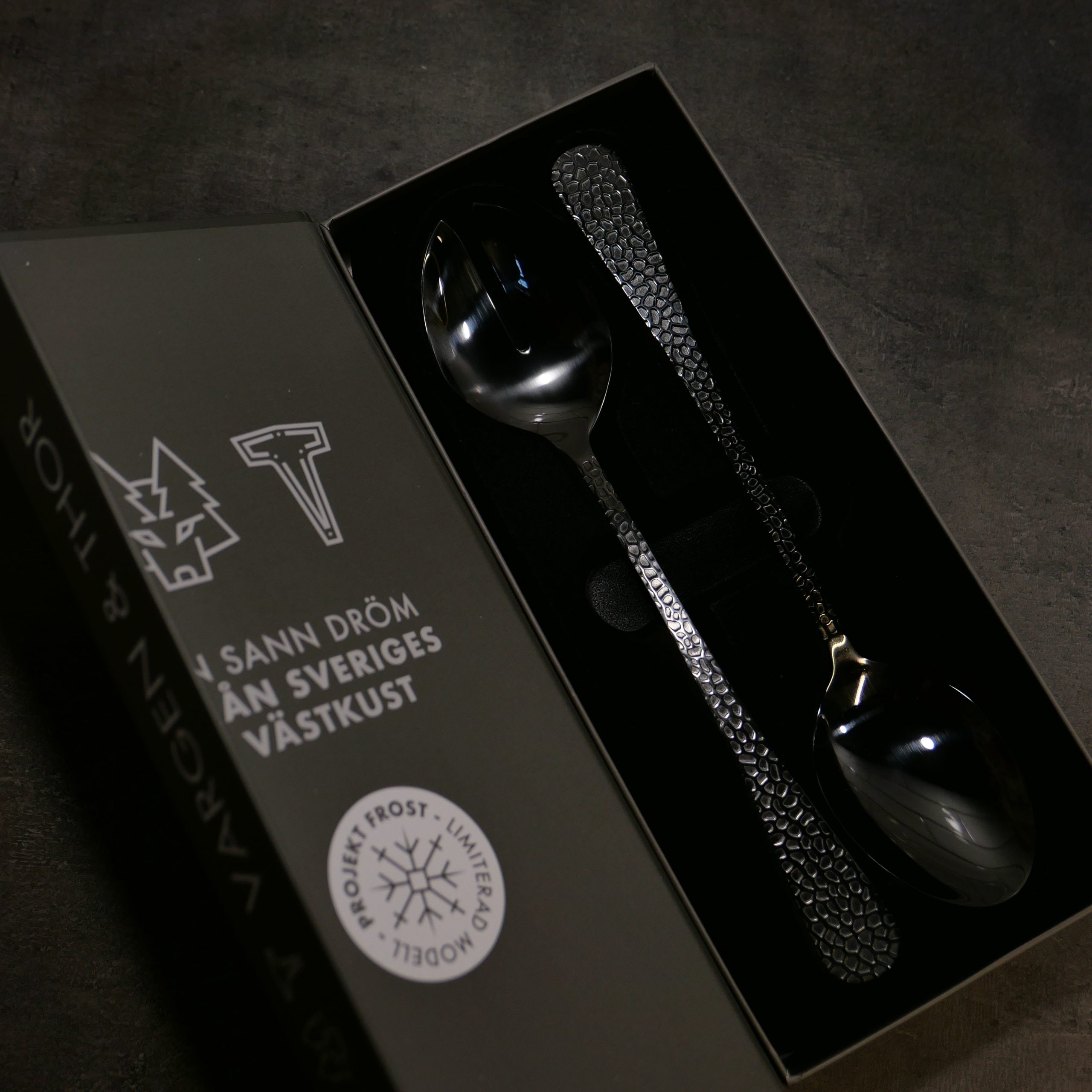 FROST NIMBUS - Salatbestik (Messing)