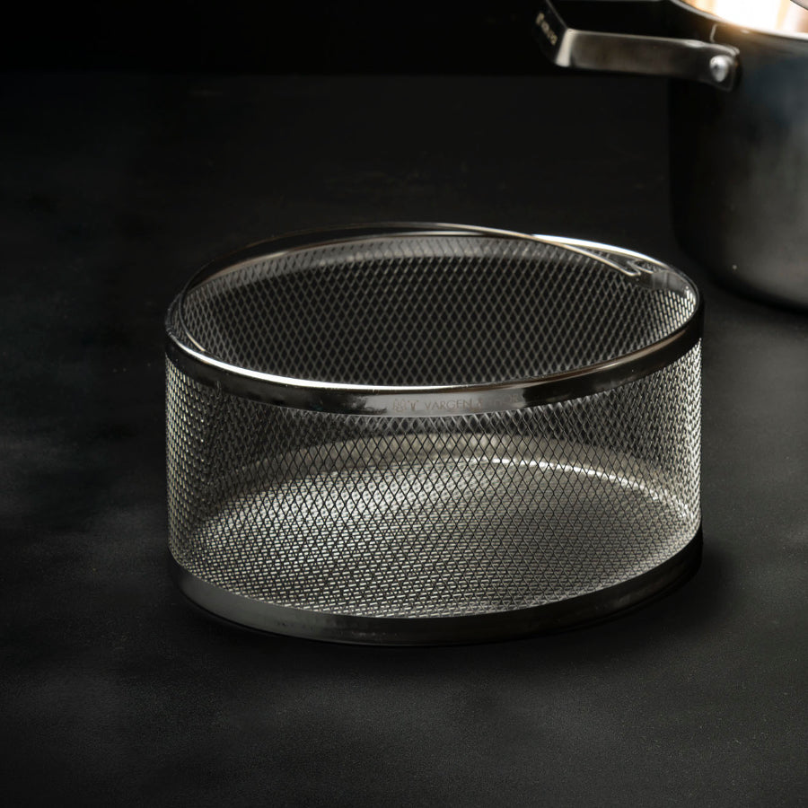 KORG.2 – Nudelkorb mit integriertem Sieb (21,5 cm) – auch zum Frittieren.